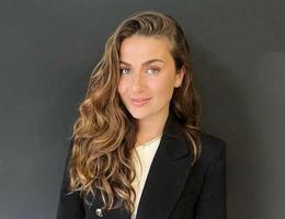 العميل Elizabeth Eterrii