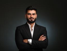 العميل Umair Hussain