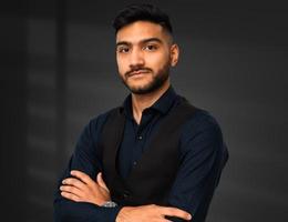 العميل Hamza Butt