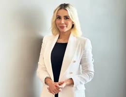 العميل Haleh Sarvi