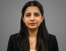 العميل Arooj Riaz