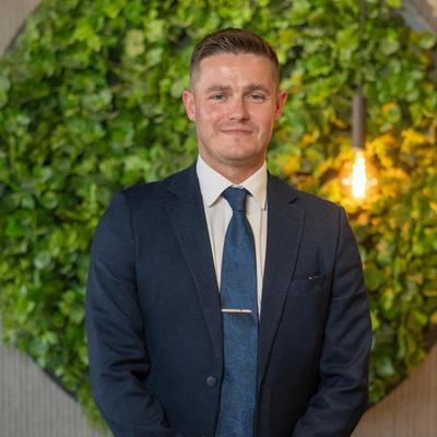 Agent Ric Ashton