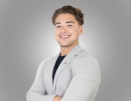 العميل Leonhard Assl