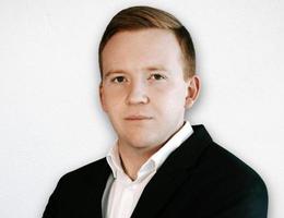 العميل Dmitrii Novikov