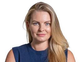 Agent Stacey Ashton