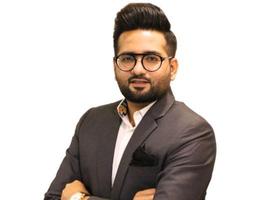 Agent Khubab Naviwala