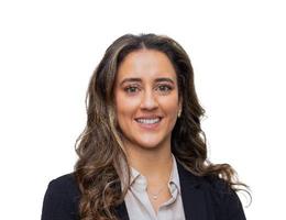 العميل Shivani Symonds