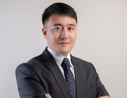 العميل Wenbiao  Rong