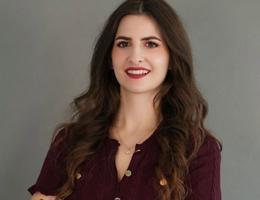 Agent Jasmin Lieb