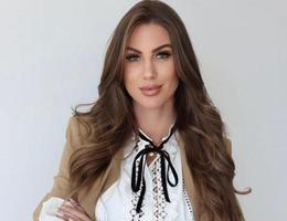 العميل Reka Fenyi