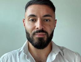 Agent Artur Oganesian