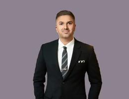العميل Omar Bayat