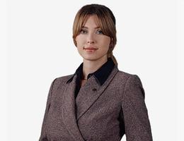 العميل Lucia Bakde