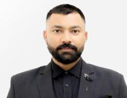 العميل Khusham Farooq