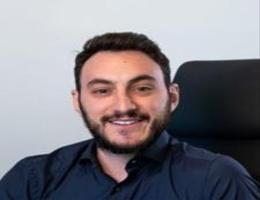 العميل Okan Turkay