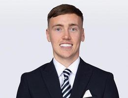 العميل Nathan Pettle
