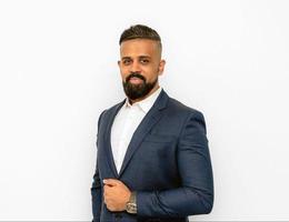 العميل Shilen Ajesh Mehta
