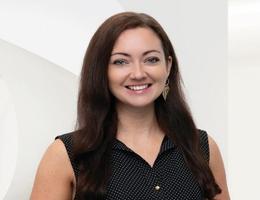 العميل Madeleine Ward