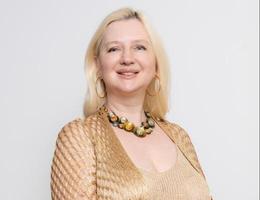 Agent Anna Lobanova