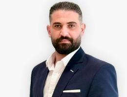 العميل Monaf Hamza