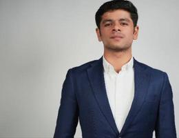 العميل Umar Farooq