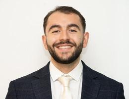 العميل Angel Uzunov