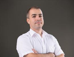 العميل Robert Hovhannisyan