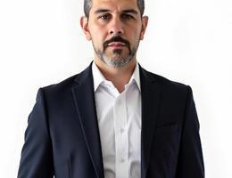 العميل Eddie Shid