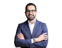 Agent Karan Wadhwani 