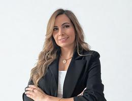 العميل Angela Avendano