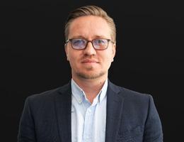 Agent Dmitry Ogulo