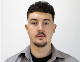 العميل Jordan Livermore