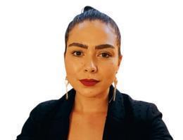 العميل Virna Trinidad