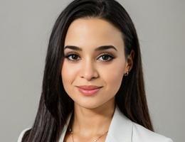 العميل Farah Al Banna