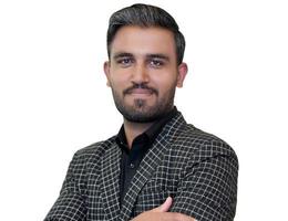 العميل Umer Hayat