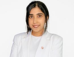 العميل Ayesha Khalfey