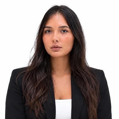 Agent Kelly Hernandez