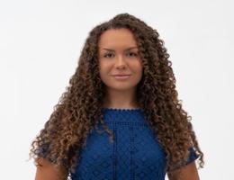 العميل Farah Walters