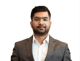 العميل Shantanu Shinde