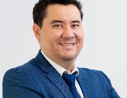 العميل Sanjar Karimov