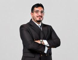 العميل Farbod Radfar