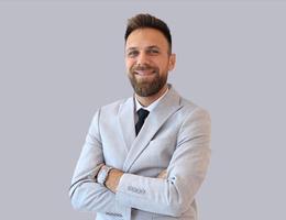 Agent Abdel Naser Azzam