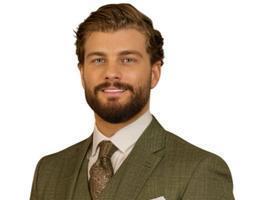 العميل Kurtis Hartman