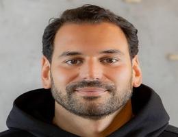 Agent Alexander Liakos
