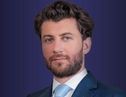 العميل JULIEN DAVID HUGO ADJADJ