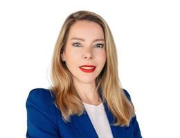 العميل Maya Celik