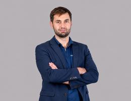 Agent Robert Daniel