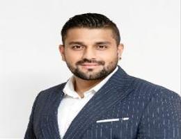 Agent Noore Yajdani 