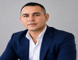 العميل Osama Abed
