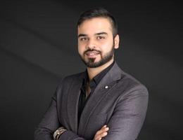 العميل Safi Ud Din